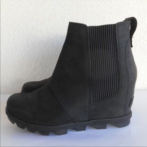 Sorel Joan of arctic II Chelsea boot